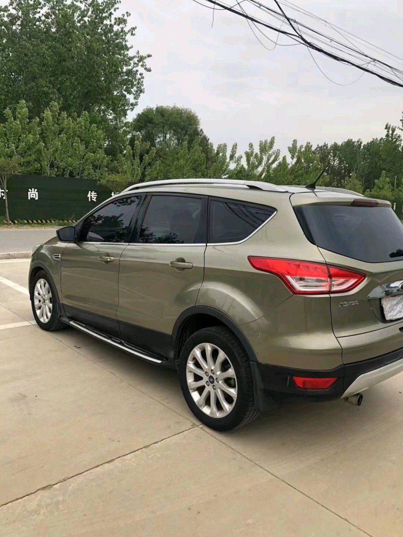 苏州13年福特翼虎7