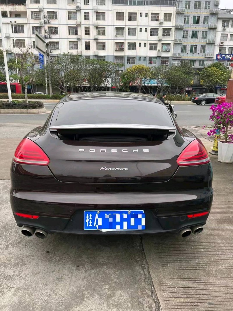 重庆15年保时捷帕拉梅拉3