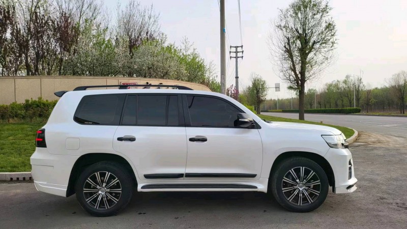 保定15年丰田兰德酷路泽6