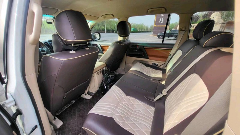 保定15年丰田兰德酷路泽9