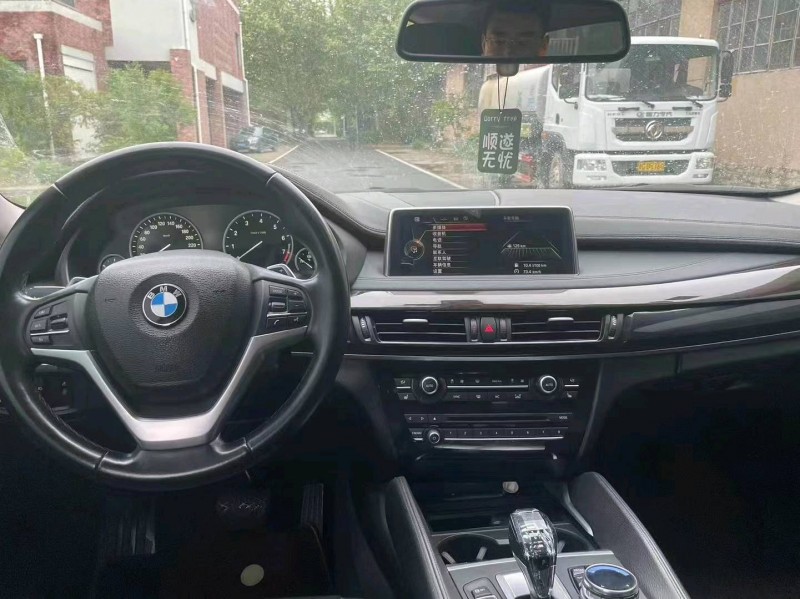 济南15年宝马X67