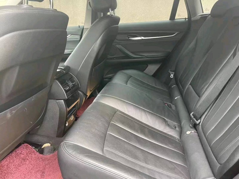 济南15年宝马X68