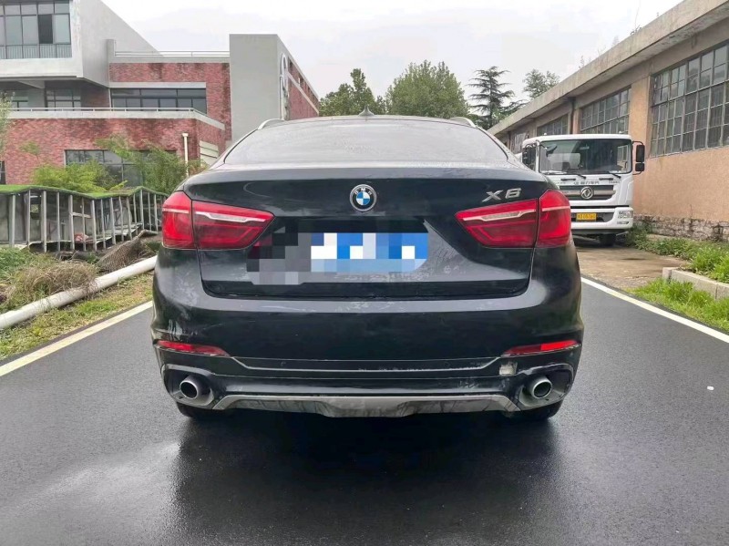 济南15年宝马X69