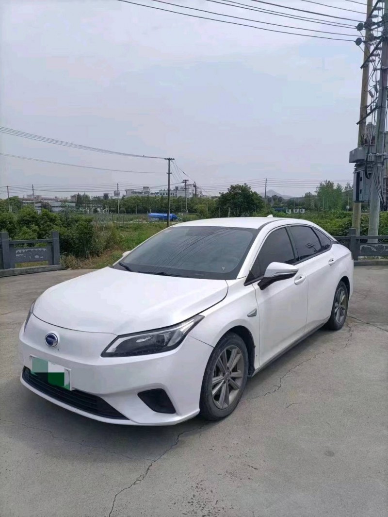 嘉兴21年传祺埃安S5302