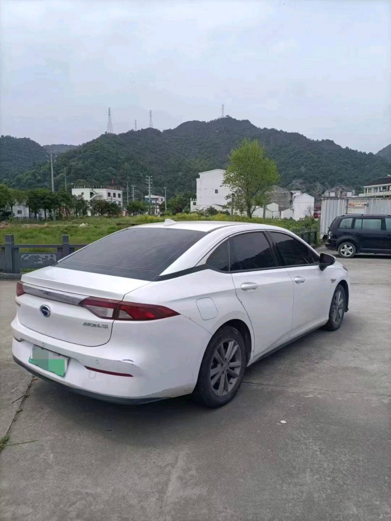 嘉兴21年传祺埃安S5308