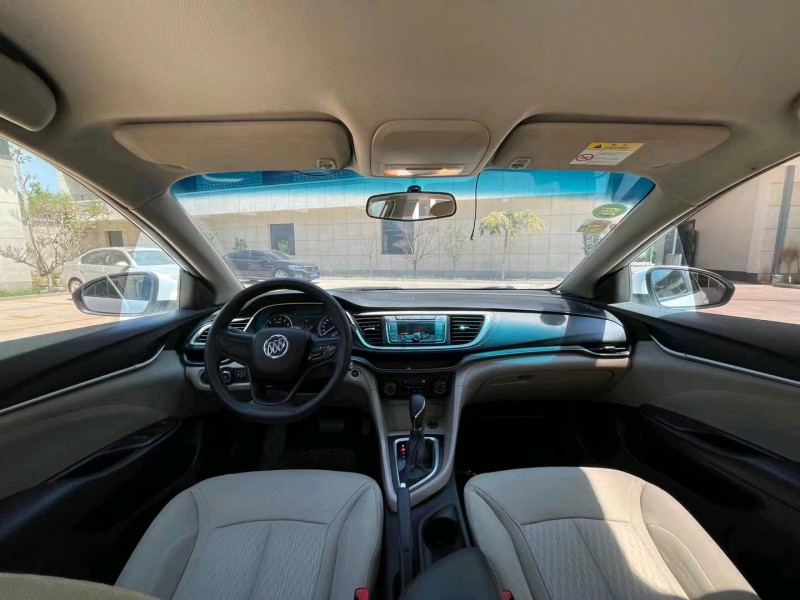 邢台17年别克英朗9