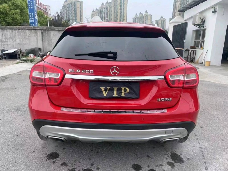 宜昌16年奔驰GLA8