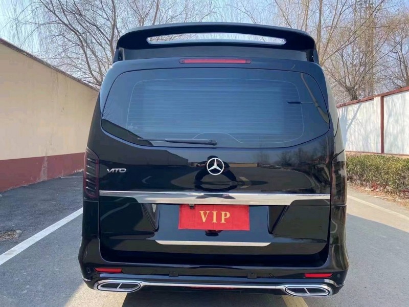 东营17年奔驰威霆6