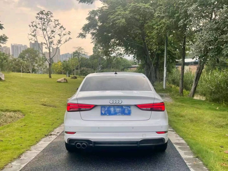 汕头19年奥迪A39
