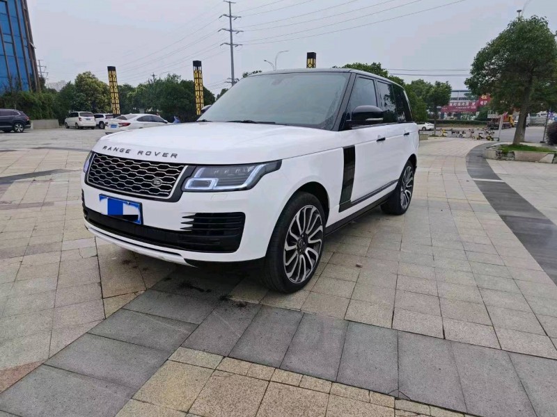 武汉17年路虎揽胜行政3