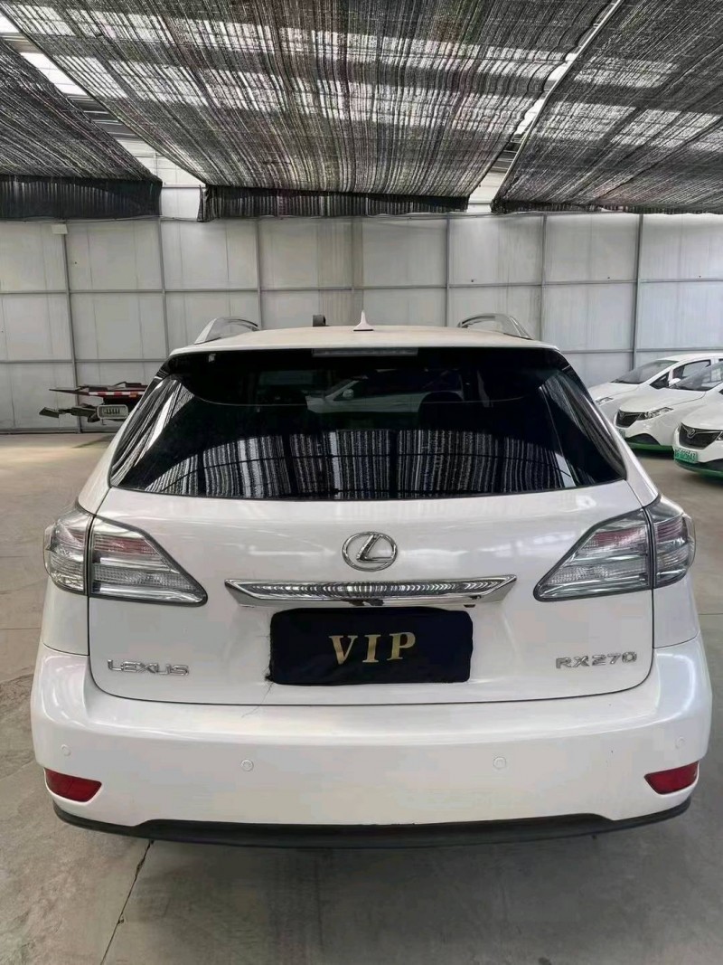 潍坊10年雷克萨斯RX9