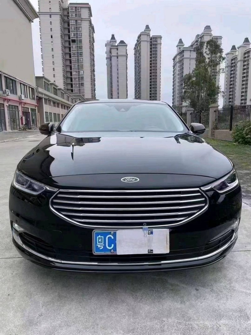 汕头21年福特金牛座1