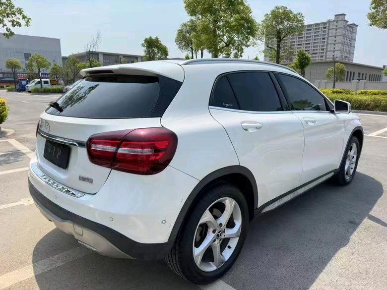 盐城18年奔驰GLA9