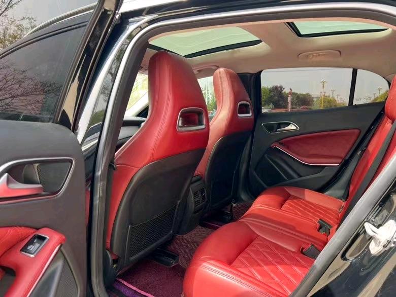 盐城17年奔驰GLA7