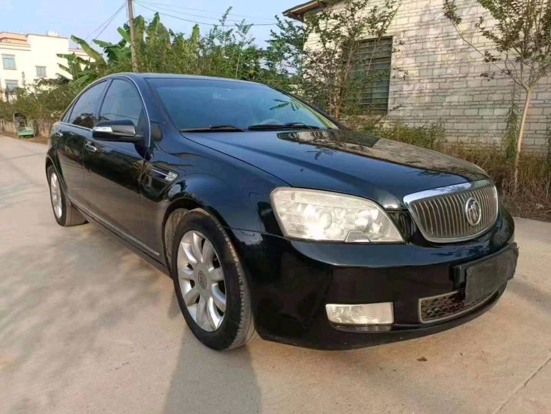 珠海11年别克林荫大道2