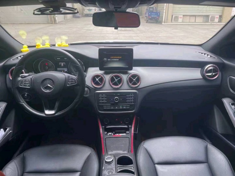 汕头16年奔驰CLA4