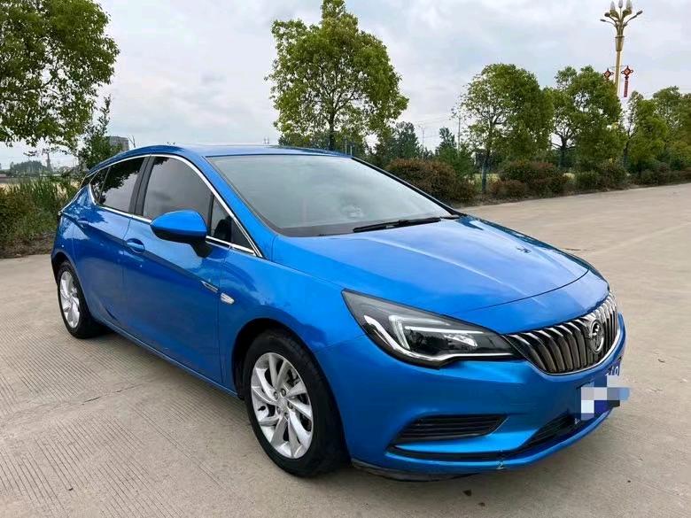 盐城17年别克威朗3