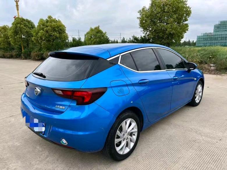 盐城17年别克威朗4