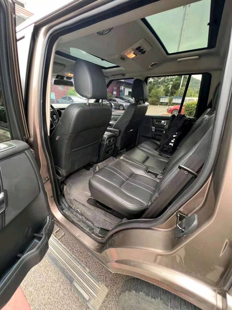 重庆15年路虎发现4