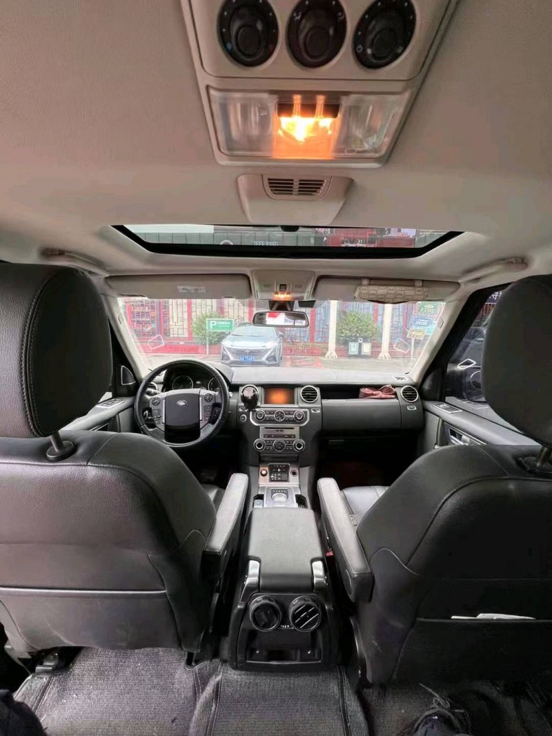 重庆15年路虎发现8