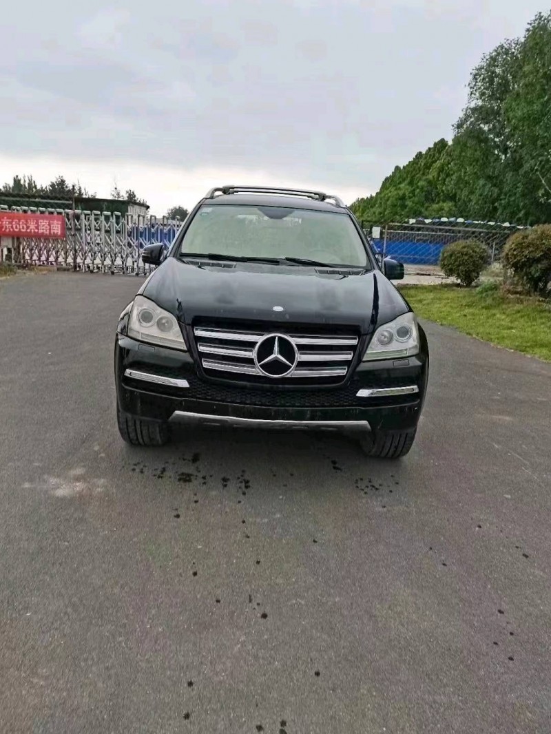 东营11年奔驰GL1