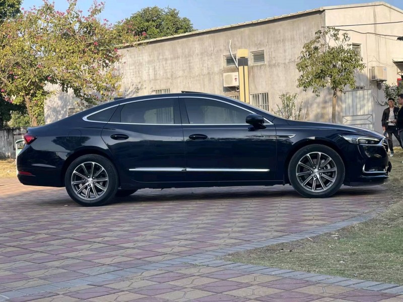 汕头20年别克君越7