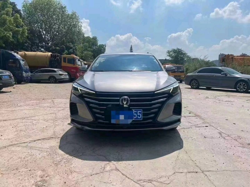 梧州21年长安汽车逸动1