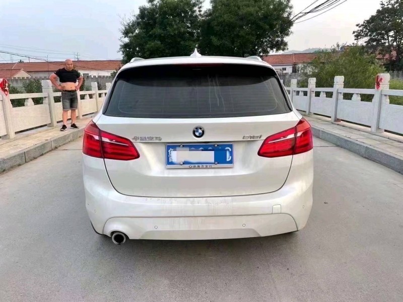 东营19年宝马2系9