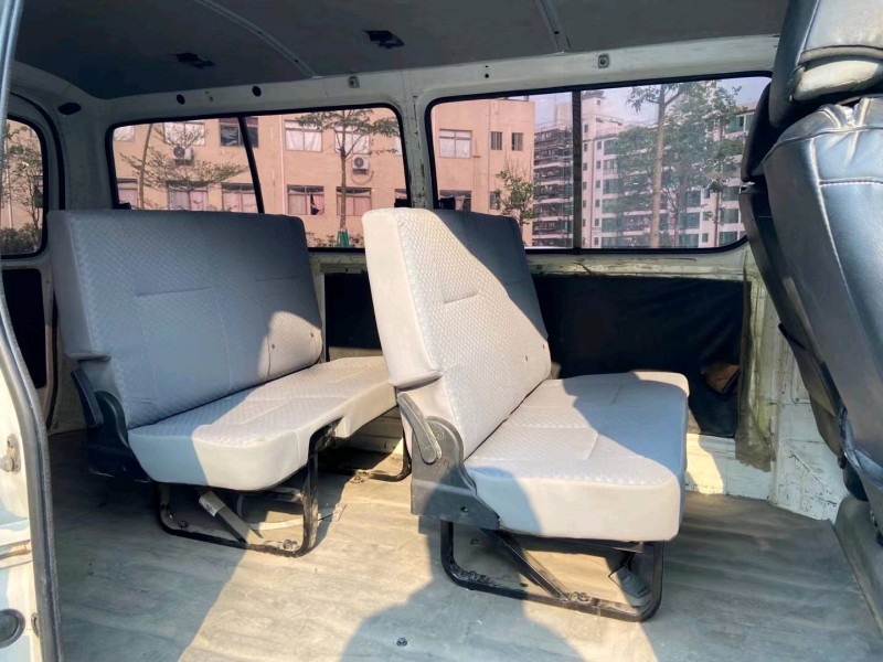 广州21年华晨金杯阁瑞斯9