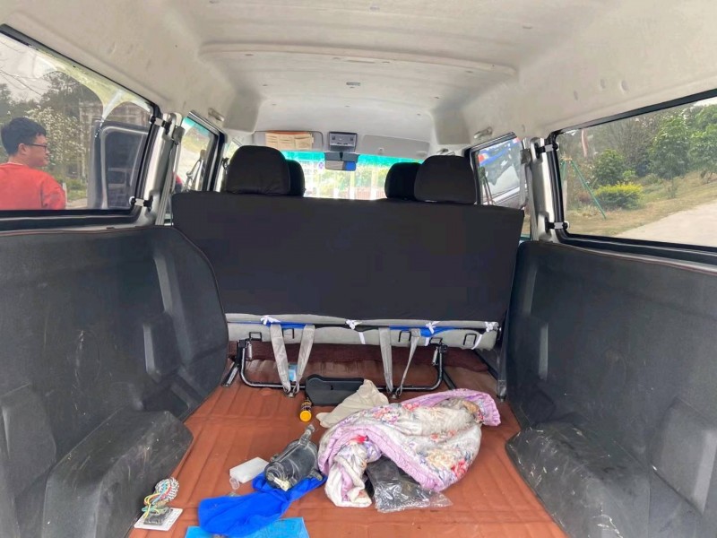 广州20年华晨金杯海狮8