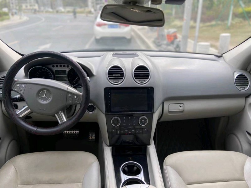 广州07年奔驰ML8