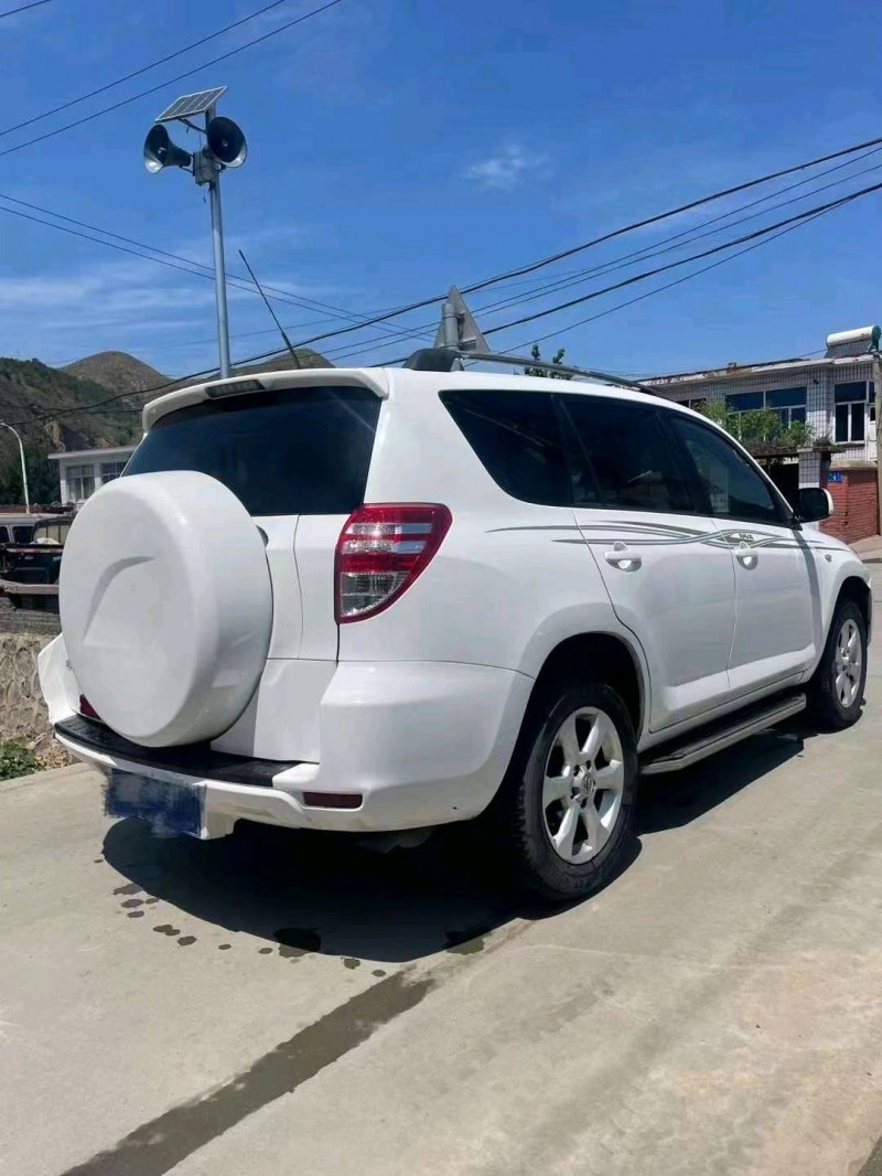 石家庄13年丰田RAV48