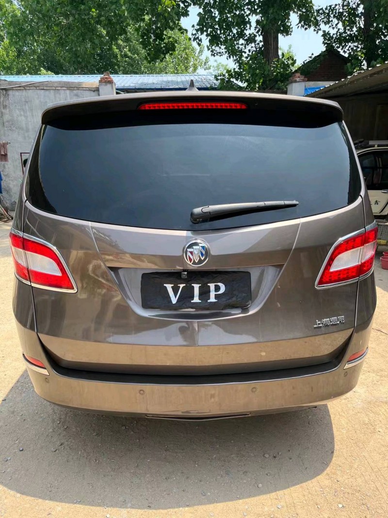 青岛13年别克GL89