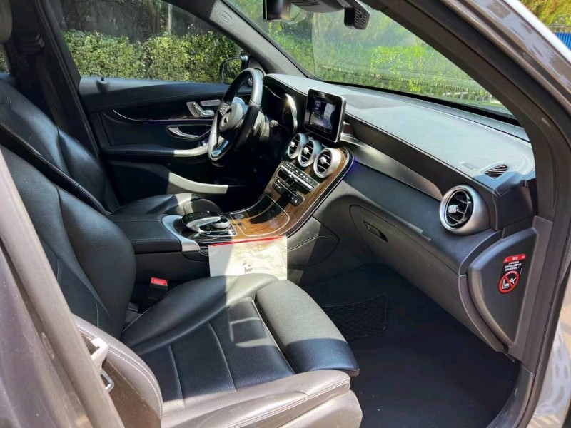 东营19年奔驰GLC3