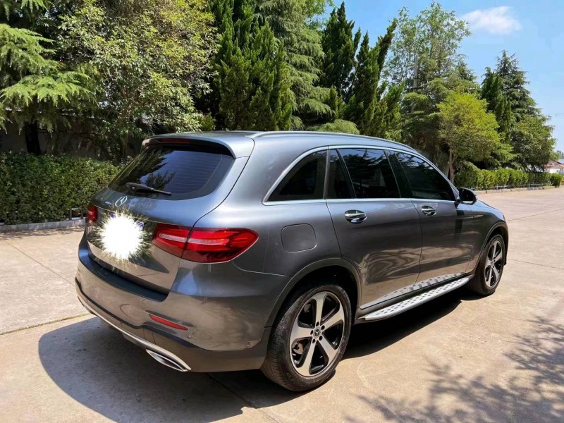 东营19年奔驰GLC7