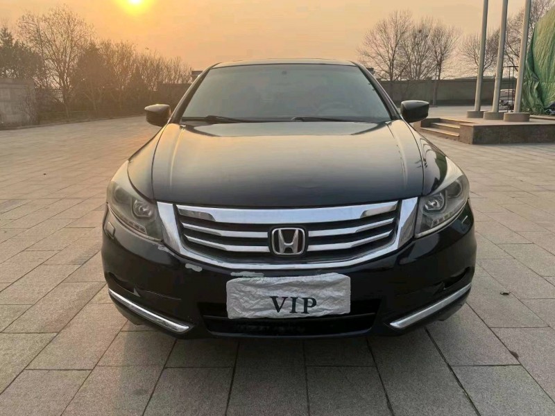 邢台13年本田雅阁1