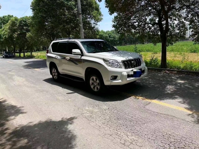 安阳13年丰田普拉多2