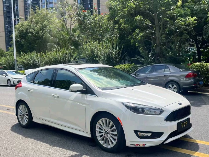 深圳16年福特福克斯2