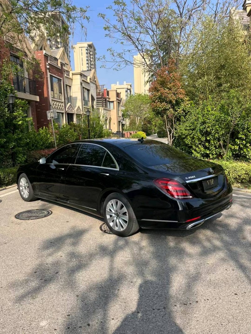 青岛18年奔驰S8