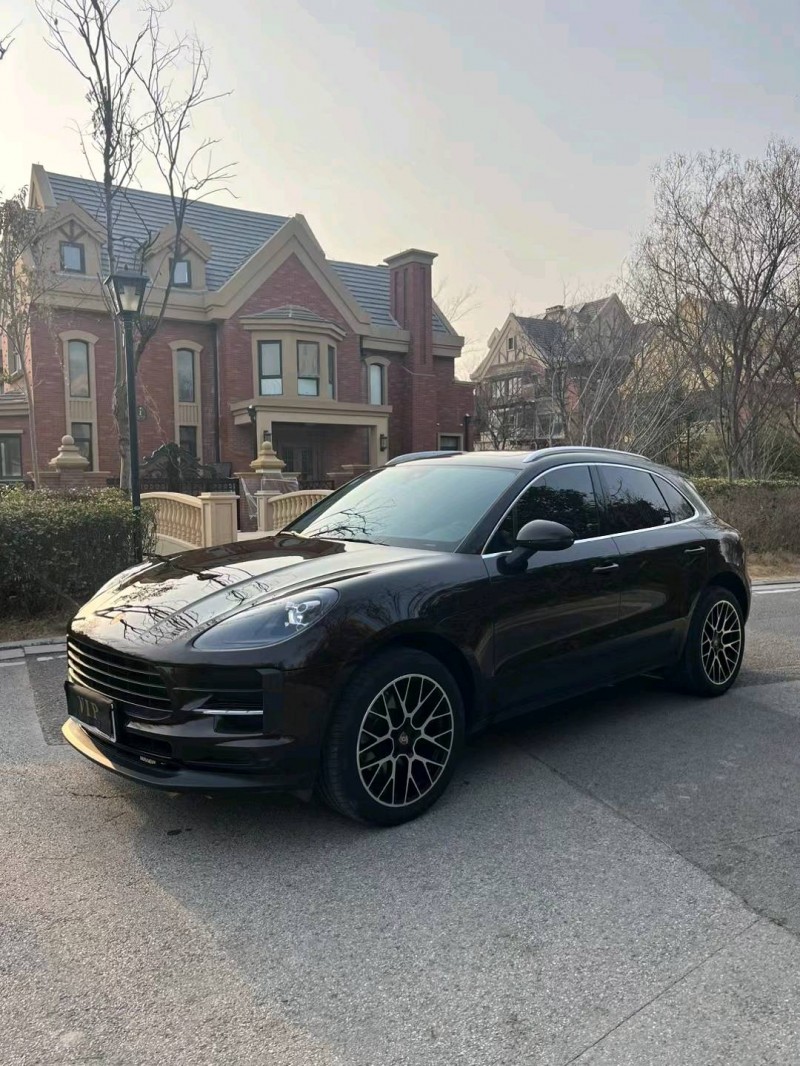 青岛19年保时捷Macan3