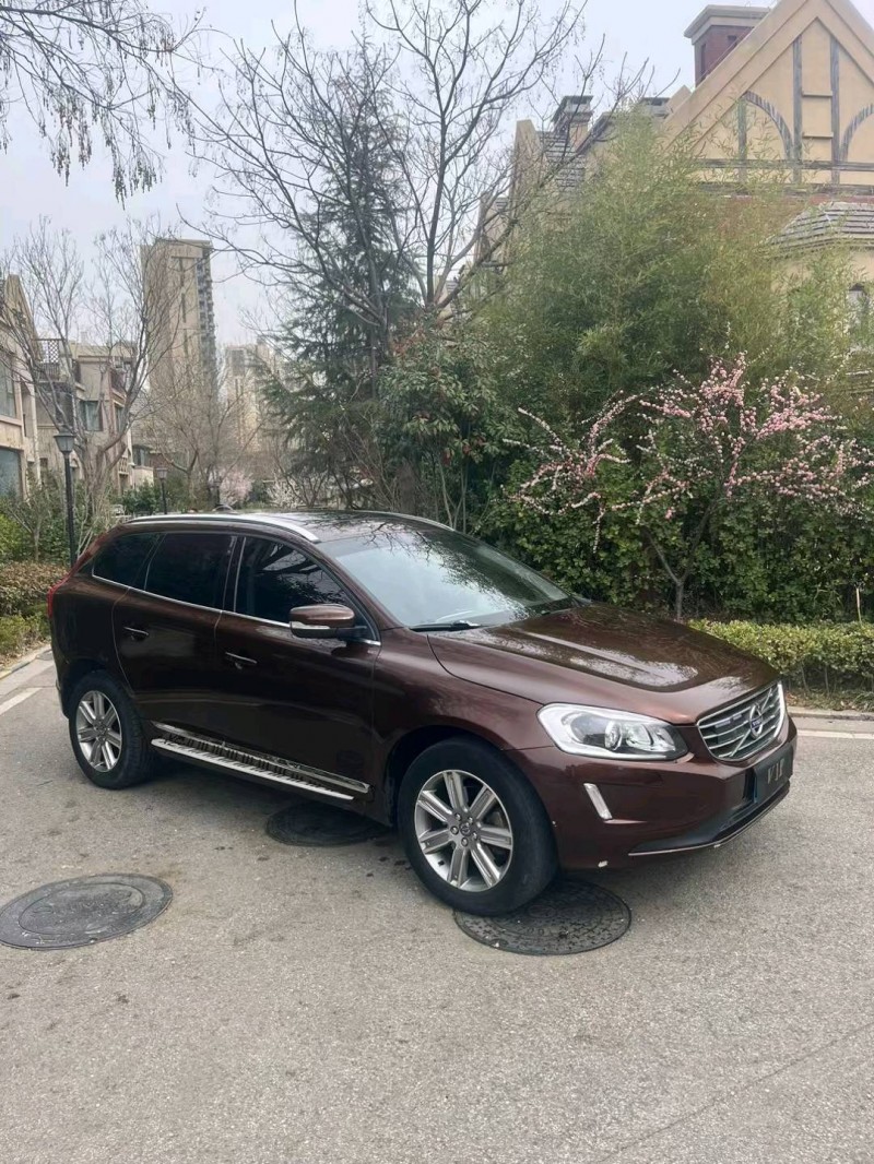 青岛16年沃尔沃XC602
