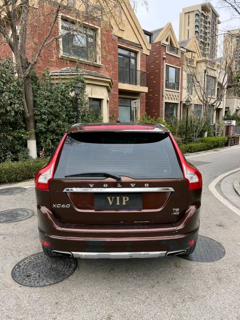 青岛16年沃尔沃XC609