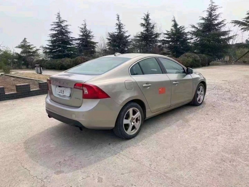 东营12年沃尔沃S60L8