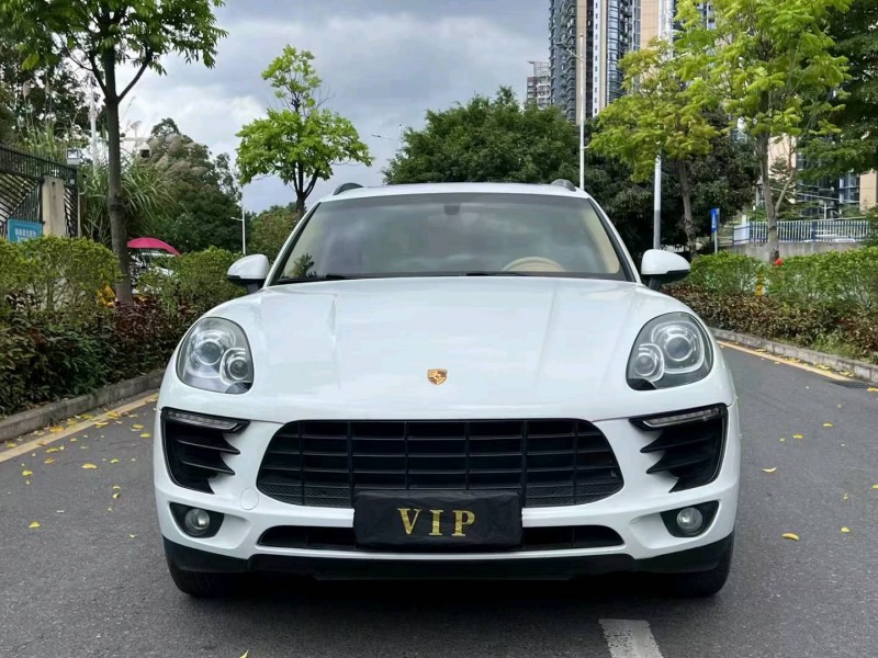 深圳16年保时捷Macan1