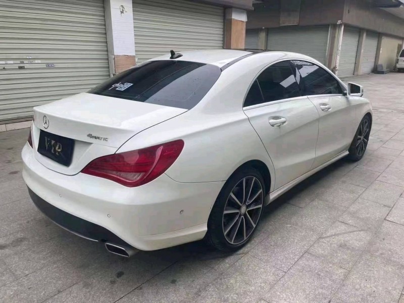 深圳16年奔驰CLA8