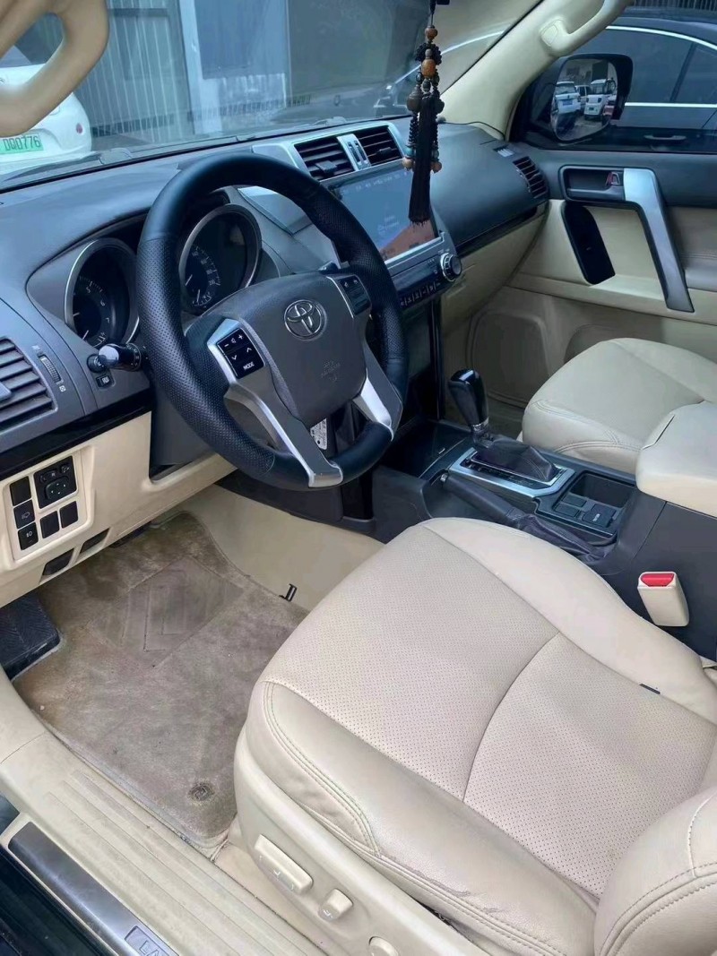 济宁14年丰田普拉多7