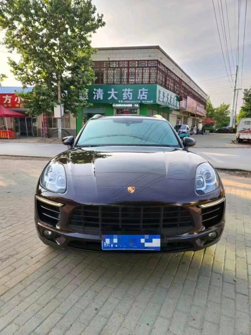 东营16年保时捷Macan1