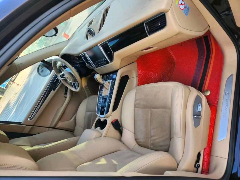东营16年保时捷Macan6