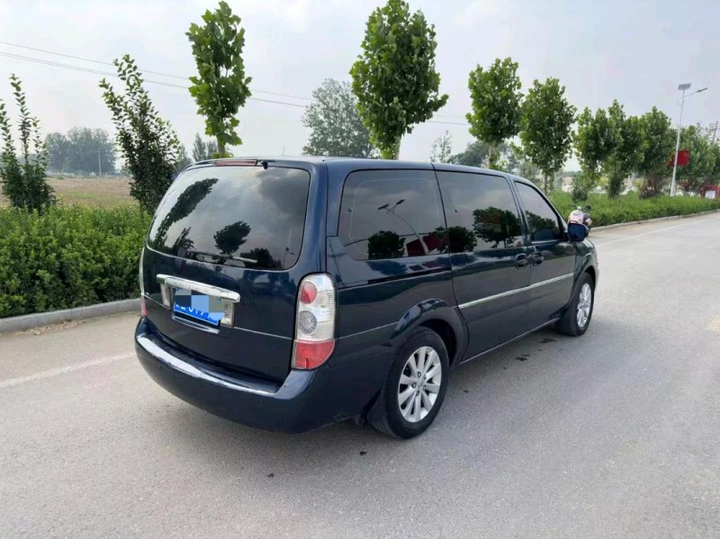 枣庄13年别克GL88