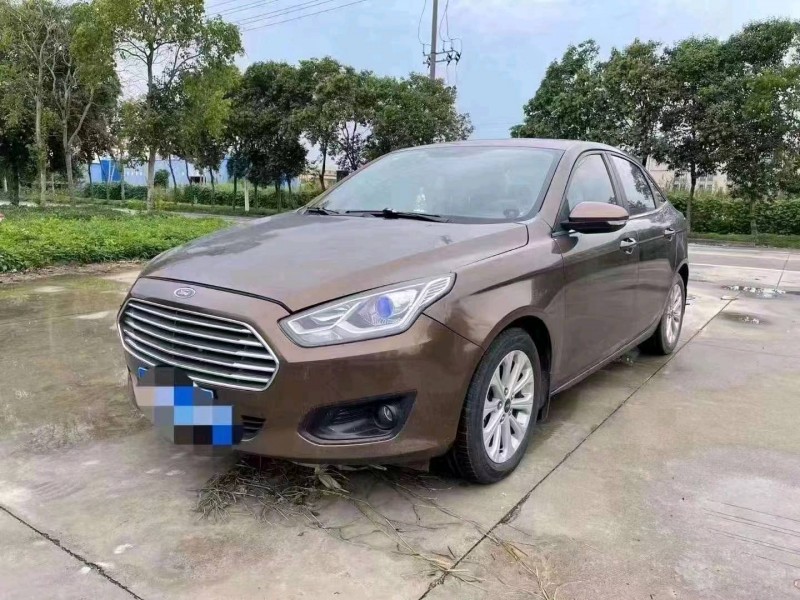 常州18年福特福睿斯3